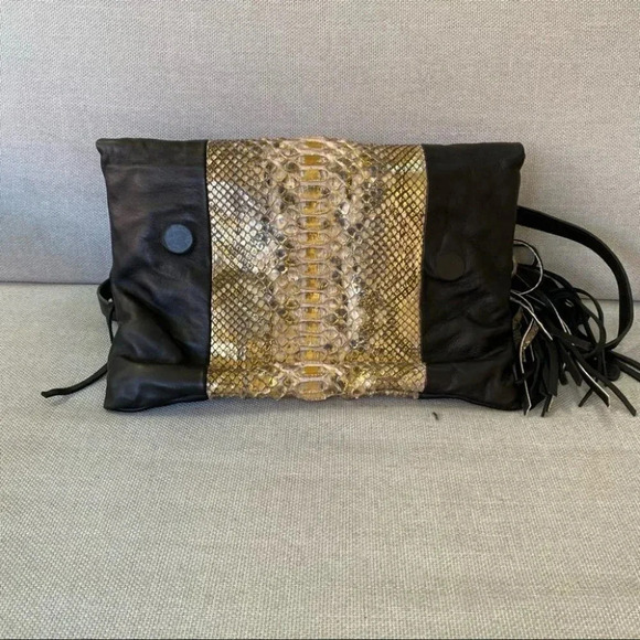 NWT Tarryn Simone Elsee Convertible Crossbody Bag - Picture 9 of 17